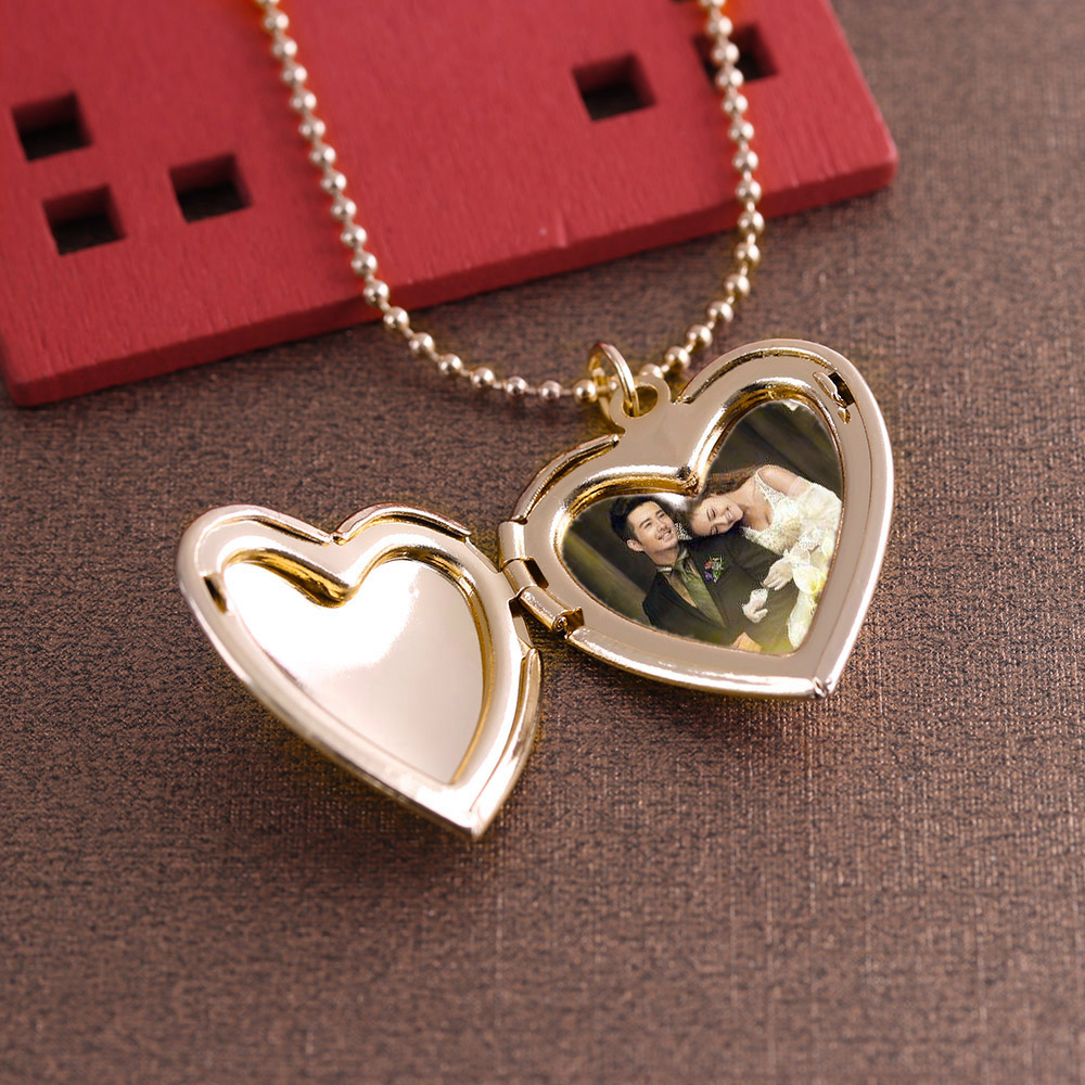Heart Locket Necklace Photo - HOOH 1PC Heart Shaped Friend Photo