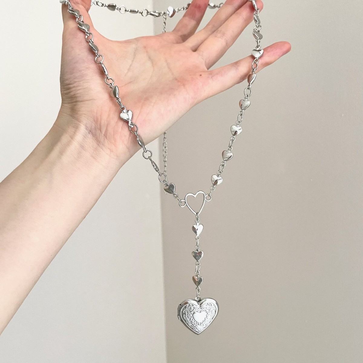 Heart Locket Necklace Photo - Silver Full Heart Link Locket Necklace,