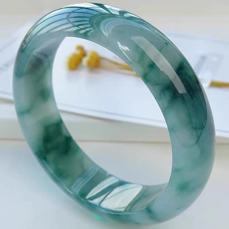 Ice Jadeite Bracelet from Myan - Bracelets ulasan dan harga