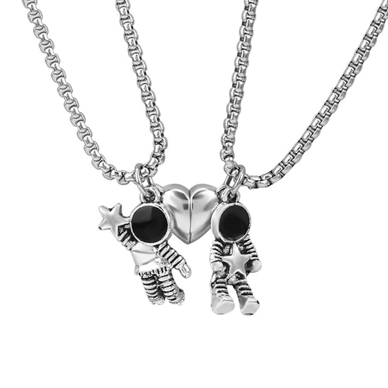 2 Pcs Astronomy Spaceman Match - Magnetic Couple Matching Necklaces ulasan dan harga